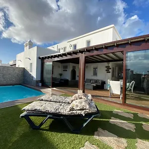 villa-laura-31-adults-only.in-canary-islands.com/